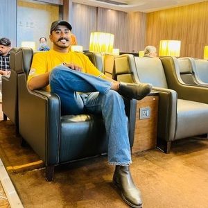 Meet your Posher, Deepak